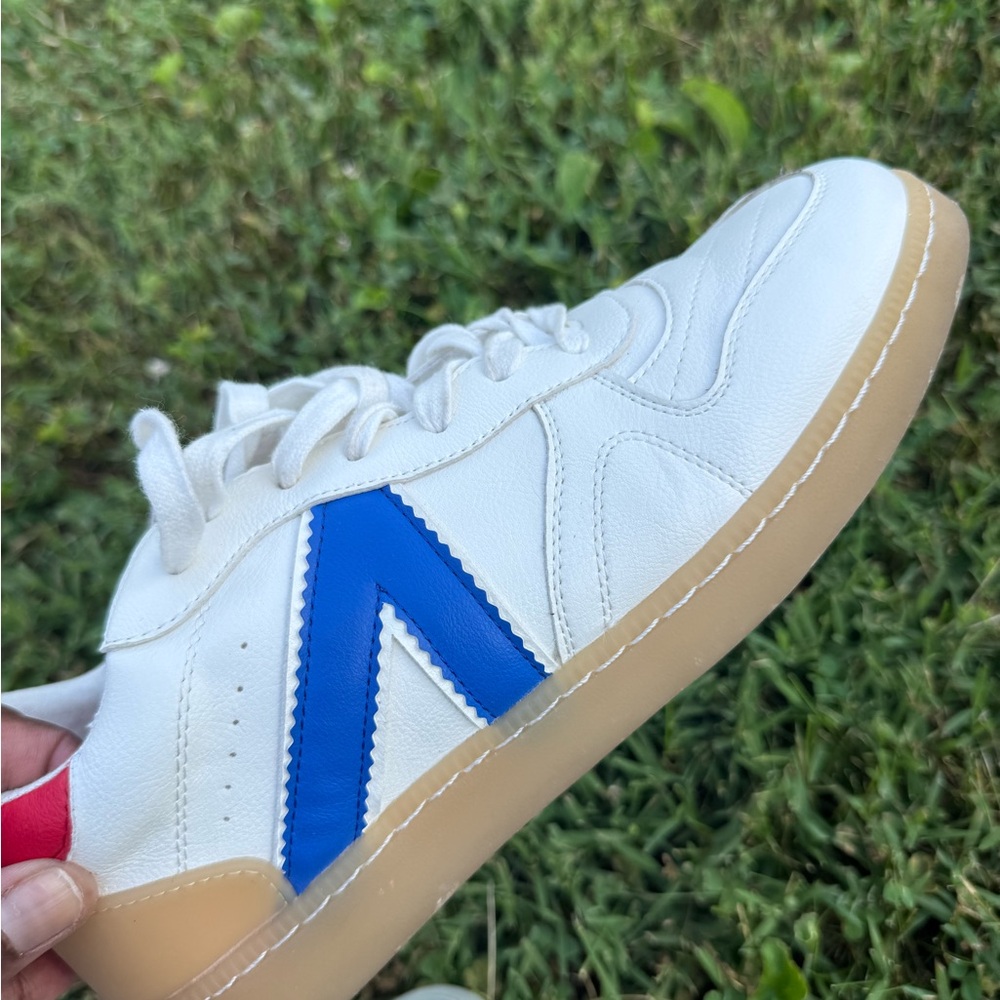 Vestal Women's Athletic Shoes - White and Blue
